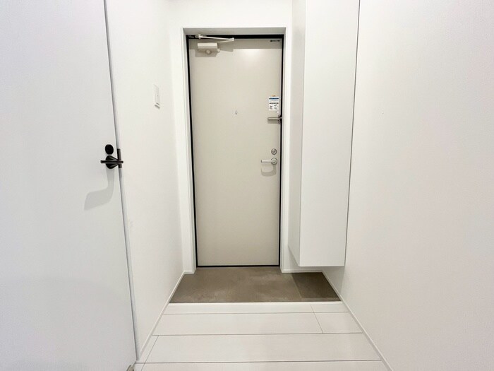 物件内観写真17　(玄関)