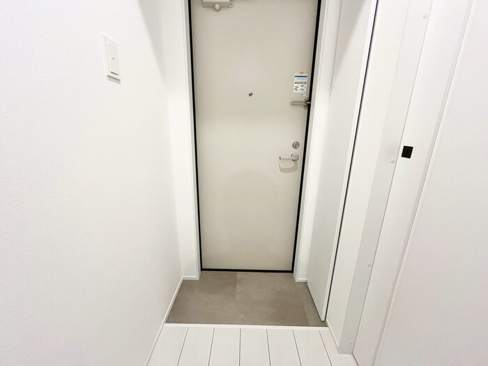 物件内観写真17　(玄関)