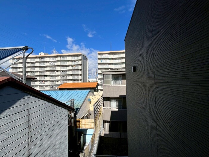 物件内観写真21　(室内からの展望)