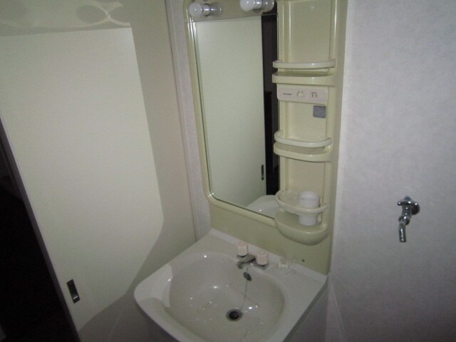 物件内観写真5　(洗面)