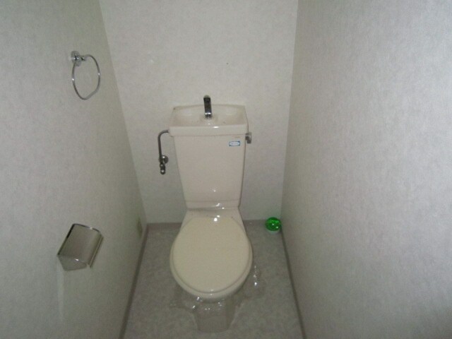 物件内観写真13　(トイレ)