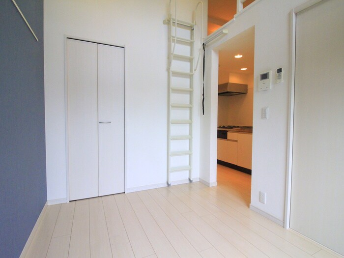 物件内観写真8　(居室)