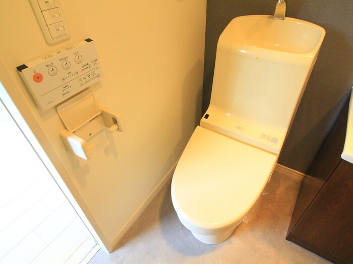 物件内観写真12　(トイレ)