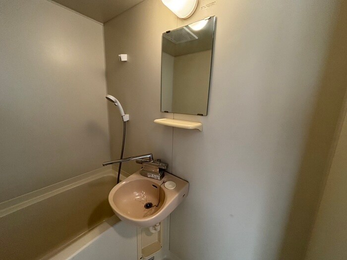 物件内観写真10　(洗面)