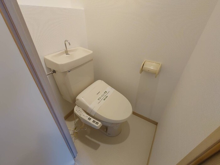 物件内観写真11　(トイレ)