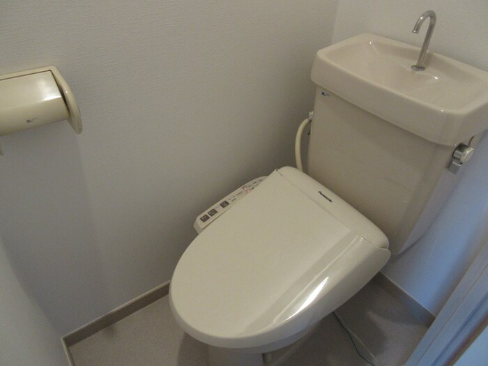 物件内観写真12　(トイレ)