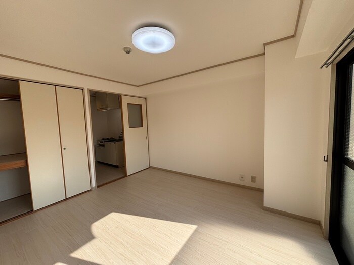 物件内観写真14　(居室)