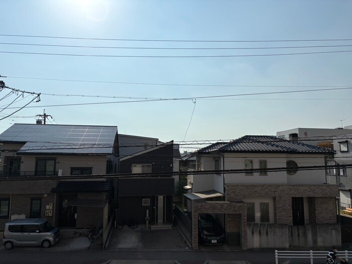 物件内観写真16　(室内からの展望)