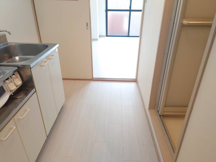 物件内観写真19　(廊下)