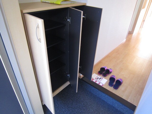 物件内観写真7　(靴箱)