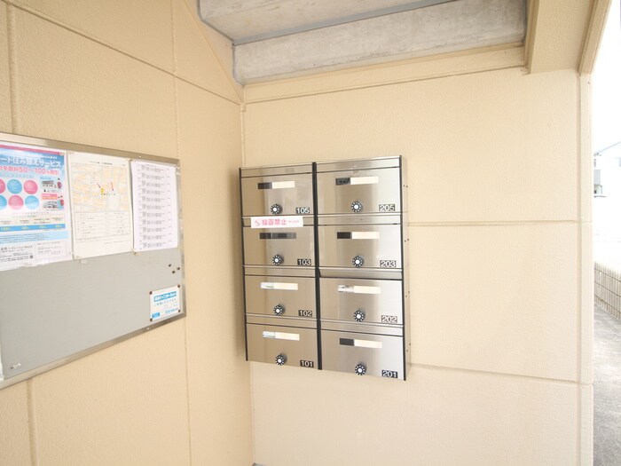 物件外観写真6　(建物設備)