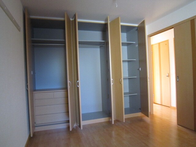 物件内観写真10　(収納)