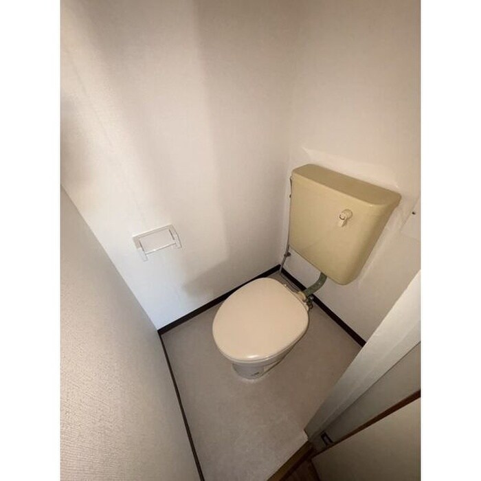 物件内観写真9　(トイレ)