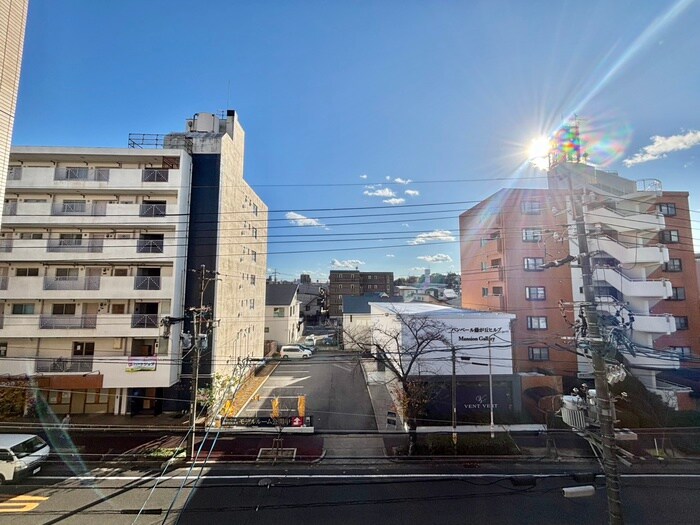 物件内観写真15　(室内からの展望)