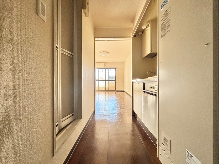 物件内観写真17　(廊下)