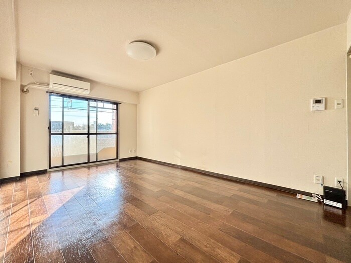 物件内観写真22　(居室)