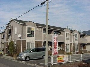 ハイツブロ－ド外観写真