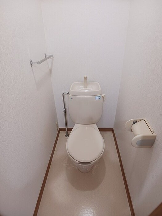 物件内観写真8　(トイレ)