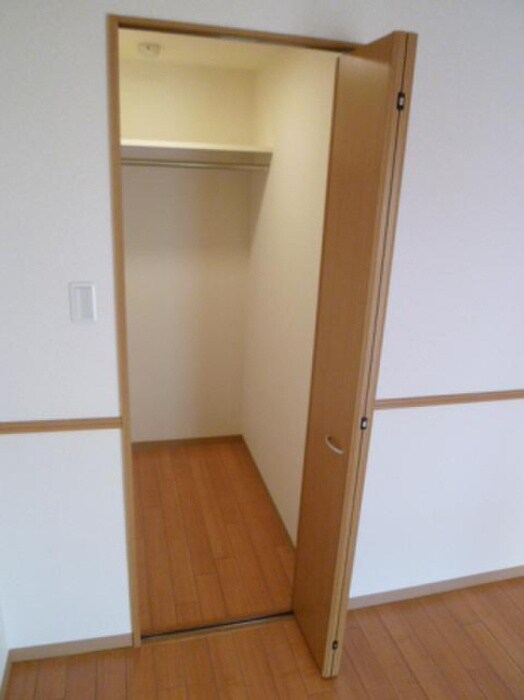 物件内観写真10　(収納)