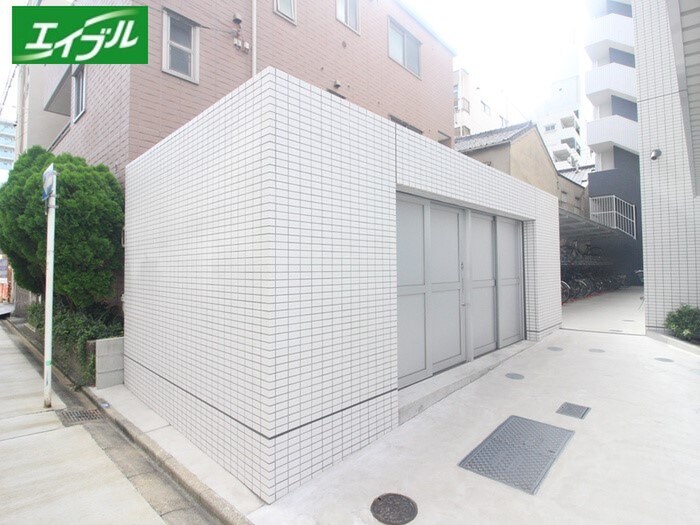 物件外観写真6　(駐輪場)