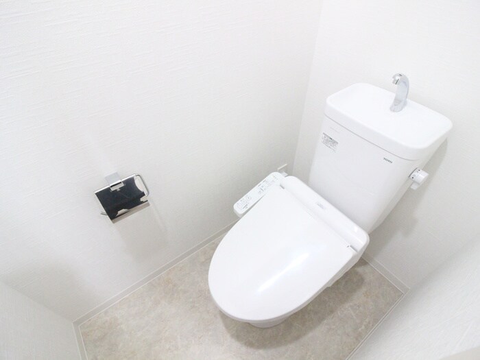 物件内観写真12　(トイレ)