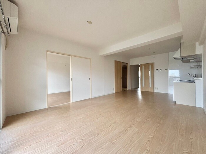 物件内観写真8　(居室)