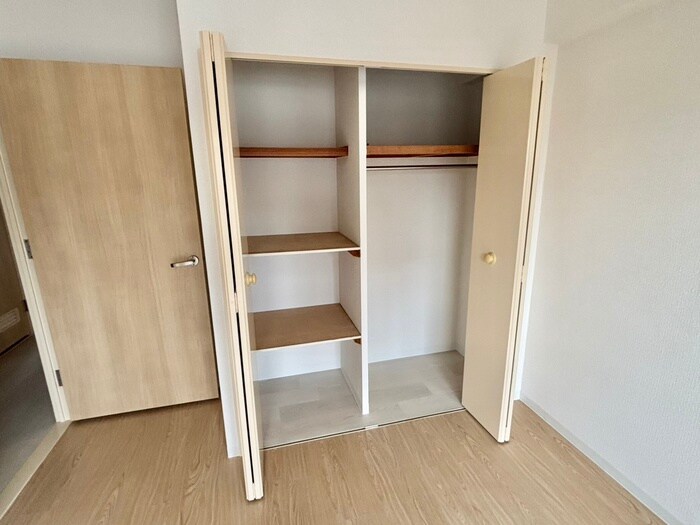 物件内観写真13　(収納)
