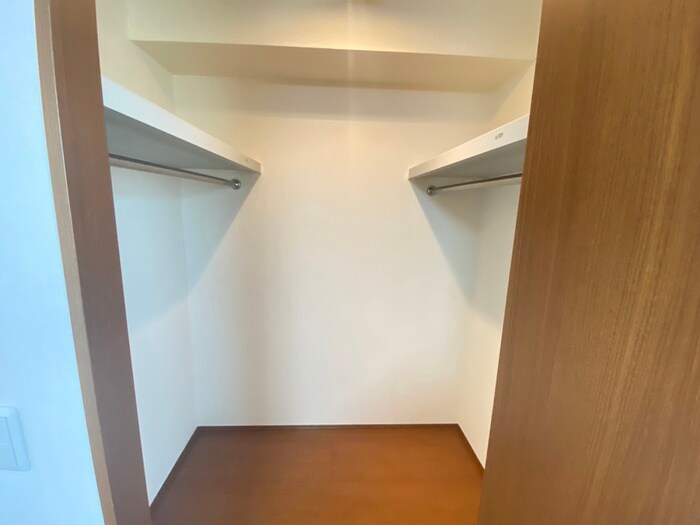 物件内観写真10　(収納)