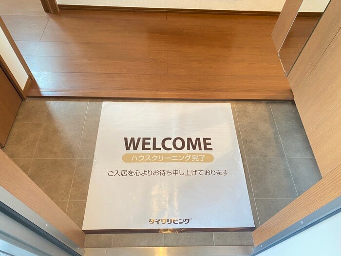 物件内観写真19　(玄関)