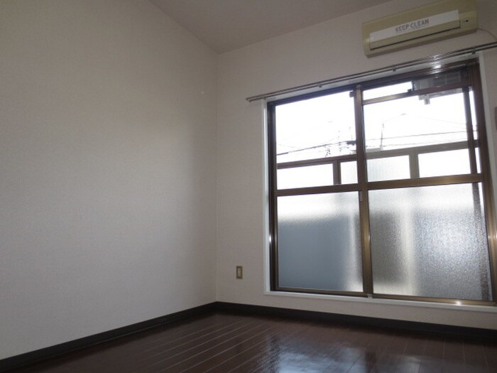 物件内観写真10　(居室)