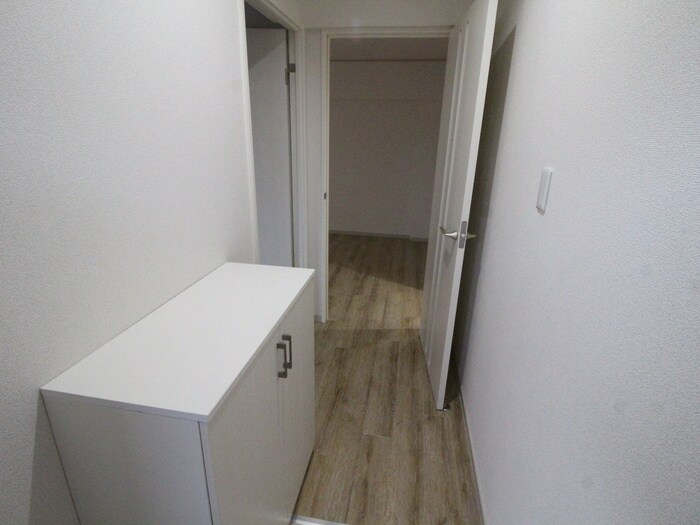 物件内観写真19　(廊下)
