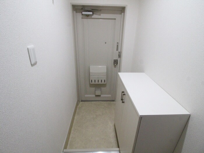 物件内観写真21　(玄関)