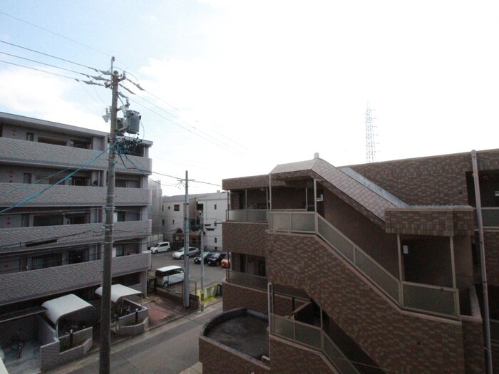 物件内観写真22　(室内からの展望)