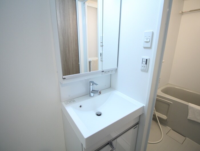 物件内観写真10　(洗面)