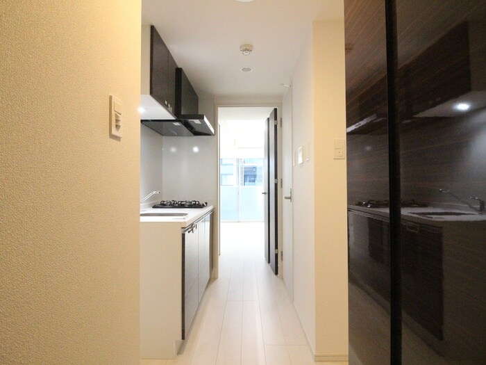 物件内観写真19　(廊下)