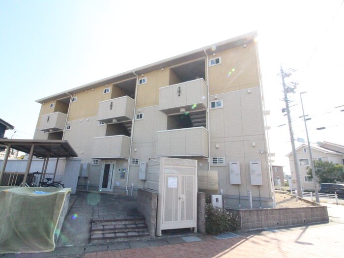 物件外観写真2　(外観写真)