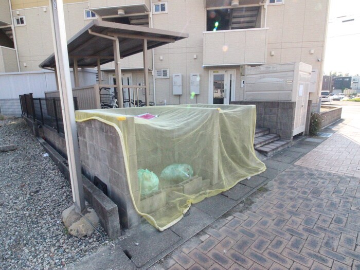 物件外観写真6　(建物設備)