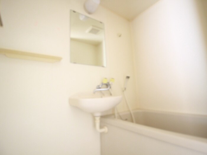物件内観写真9　(洗面)