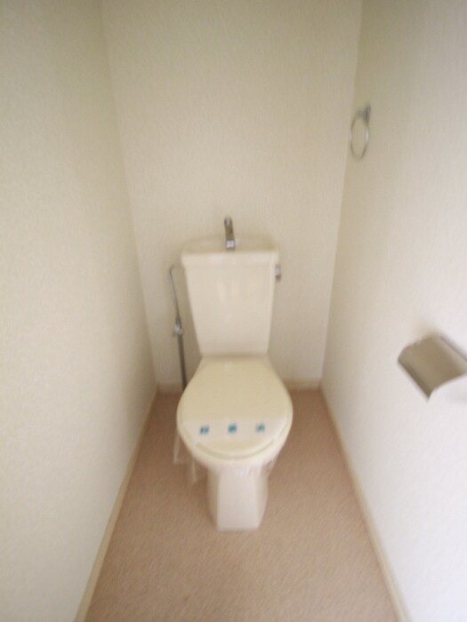 物件内観写真12　(トイレ)