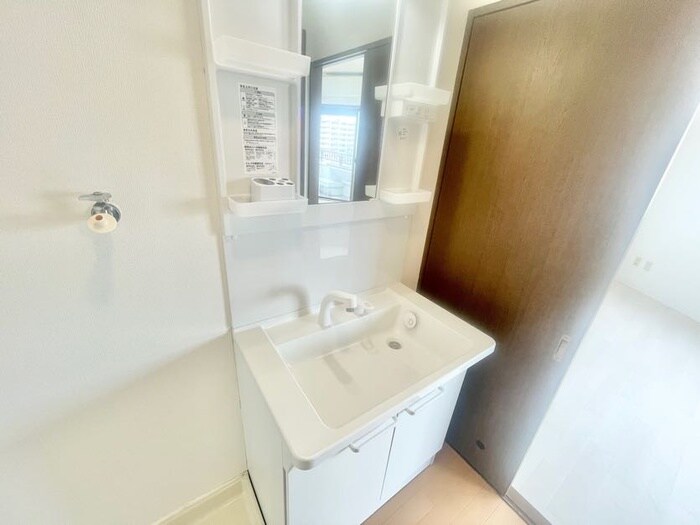 物件内観写真11　(洗面)