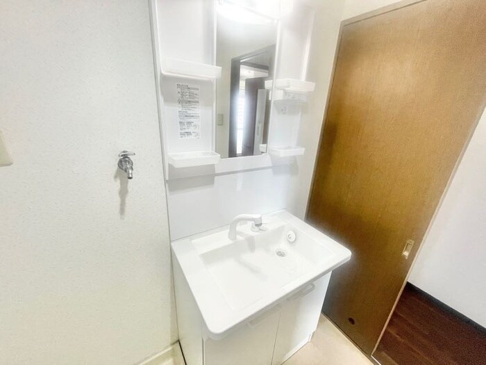 物件内観写真11　(洗面)