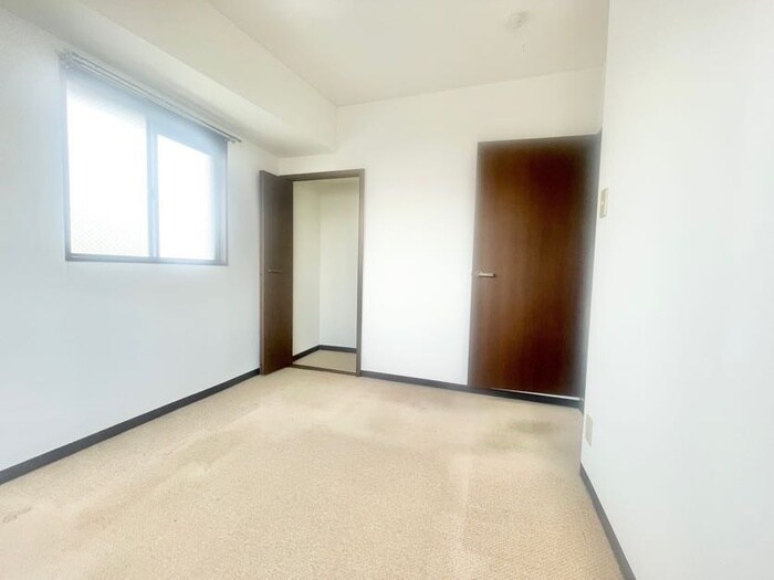 物件内観写真15　(居室)