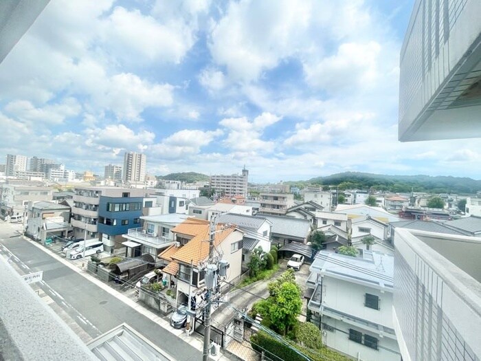 物件内観写真22　(室内からの展望)