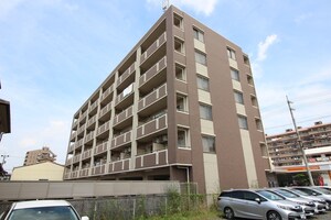セントラルスクエア岩倉外観写真