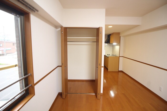 物件内観写真16　(収納)