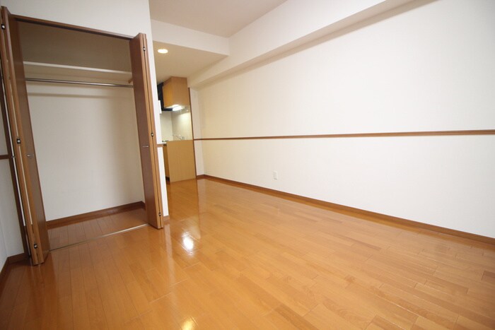 物件内観写真18　(居室)