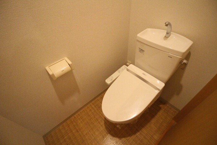 物件内観写真15　(トイレ)