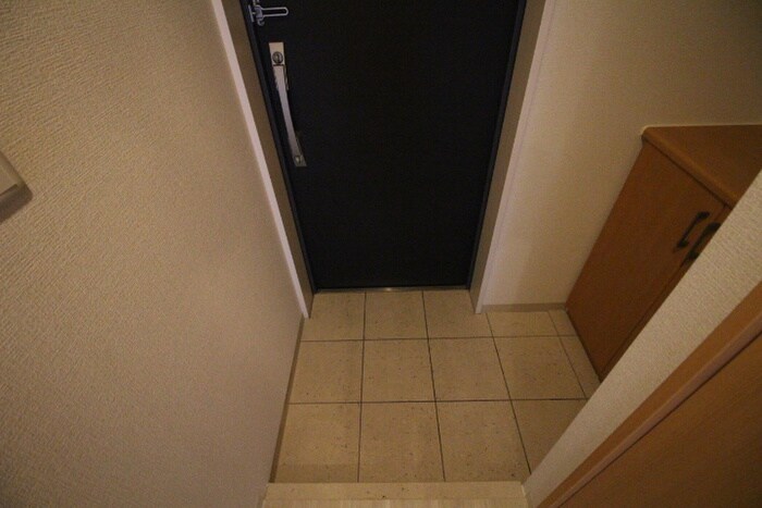物件内観写真17　(玄関)