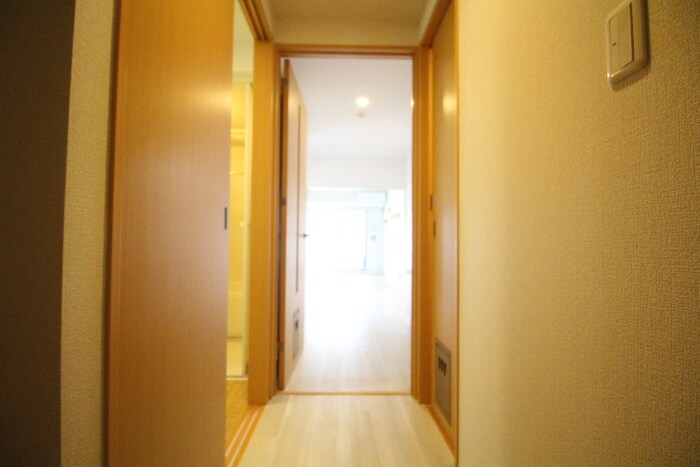 物件内観写真19　(廊下)