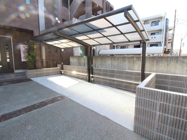 駐輪場